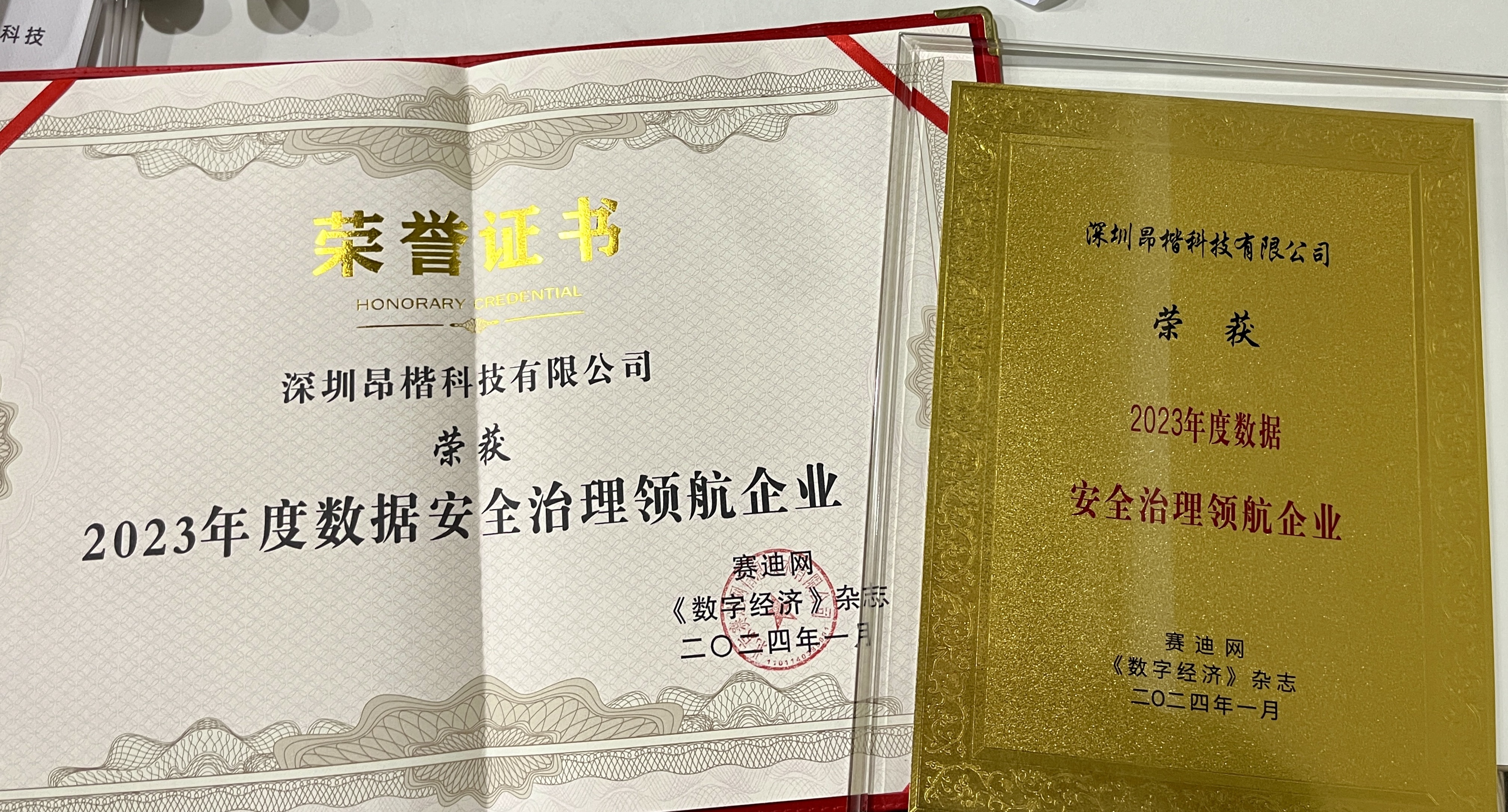 10b03dca6237e7213c1e98cf09704e7b.jpg 10b03dca6237e7213c1e98cf09704e7b.jpg